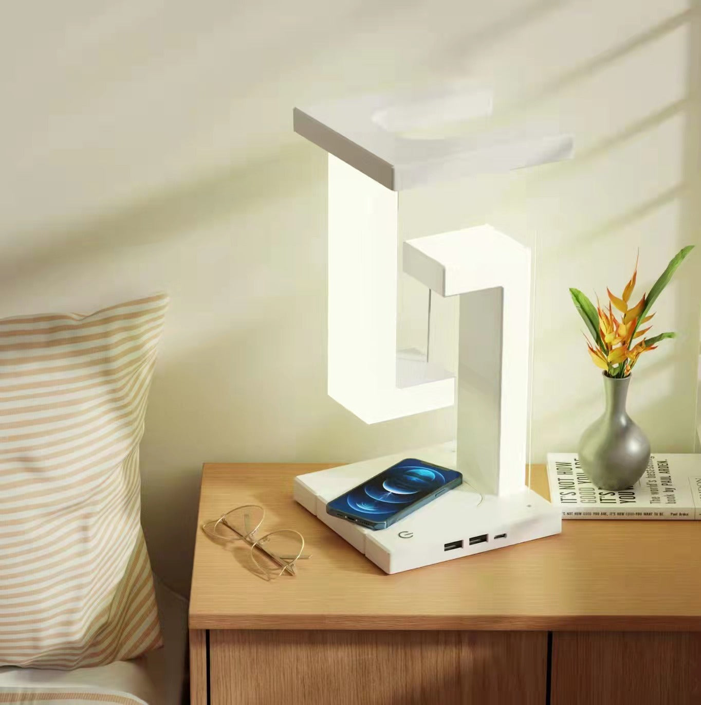 Magnetic Levitation Balance Table Lamp Wireless Charging LED Desk Lamp